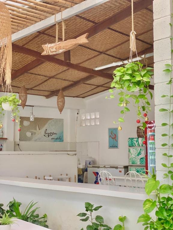 A L Y S S A Seaside Muine — 3