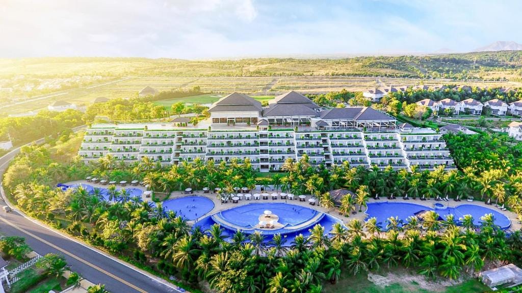 Sea Links Beach Hotel — 1