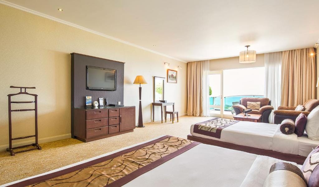 Sea Links Beach Hotel — 3