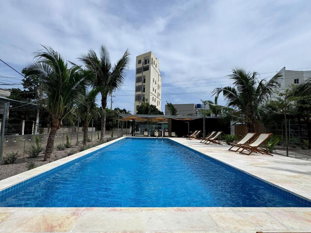 Wanderlust Hotel — 4