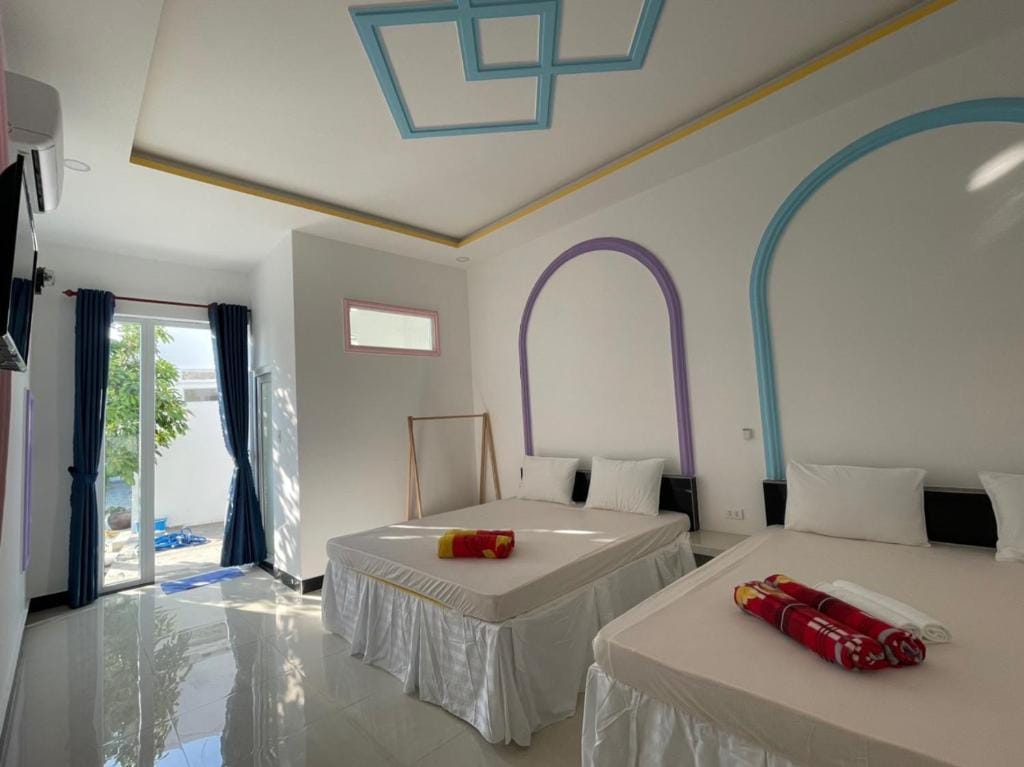 Windy hills hotel — 2