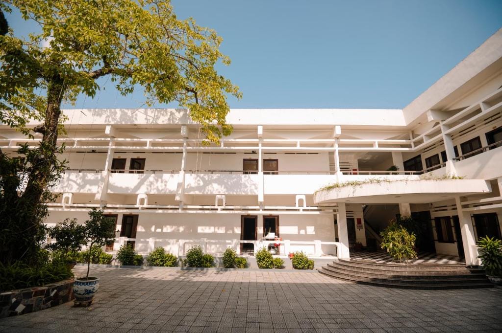 Khách sạn Dệt — 5