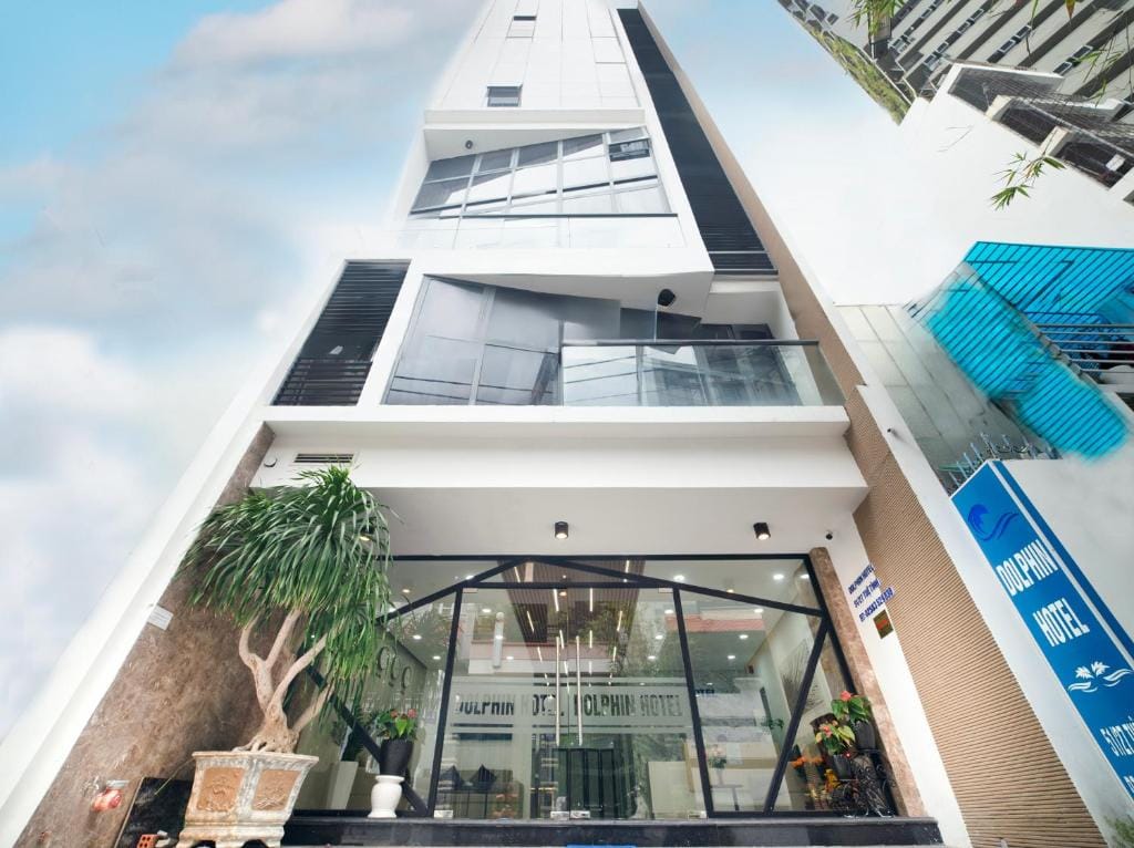 Dolphin Hotel Nha Trang — 1