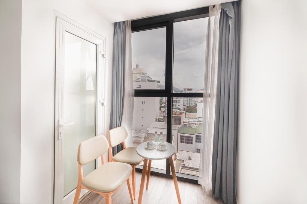 Dolphin Hotel Nha Trang — 4