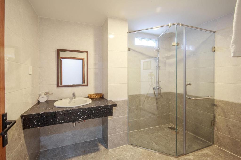 Ha Nhung Hotel Nha Trang — 2