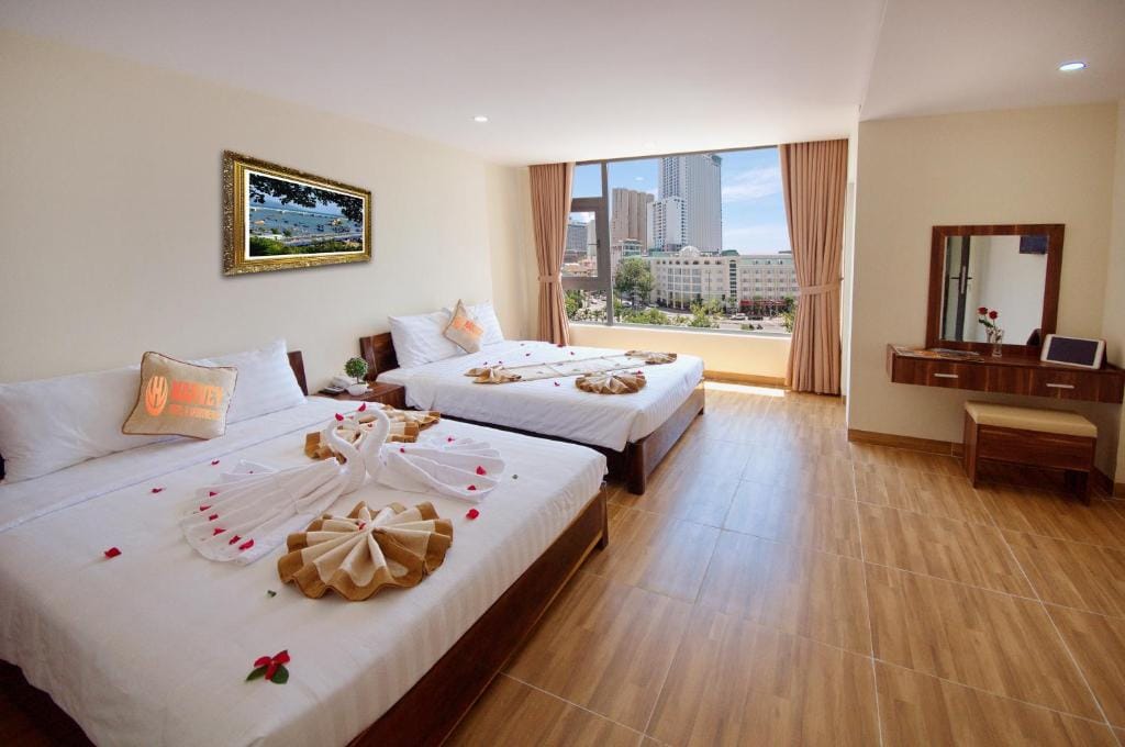 Harvey Hotel & Apartments — 1