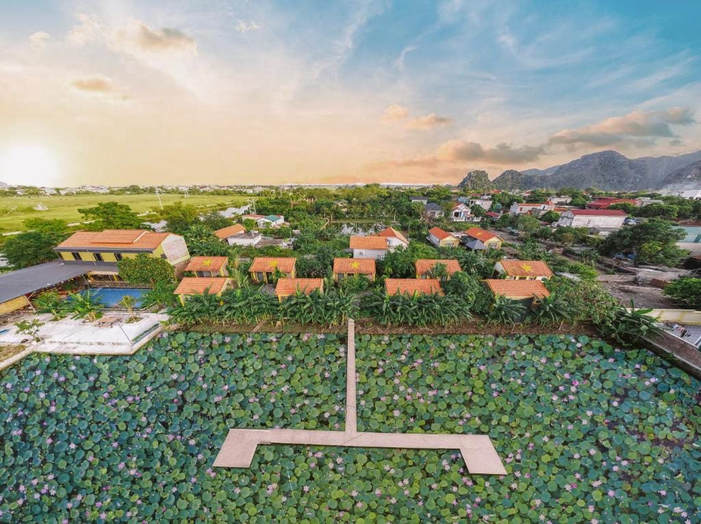Ninh Binh Royal Homestay — 1