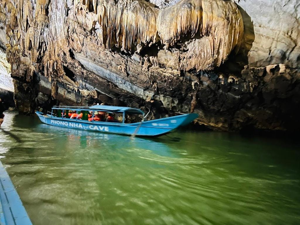 Phong Nha Cave Boat Tour Included - Nguyen Shack — 1