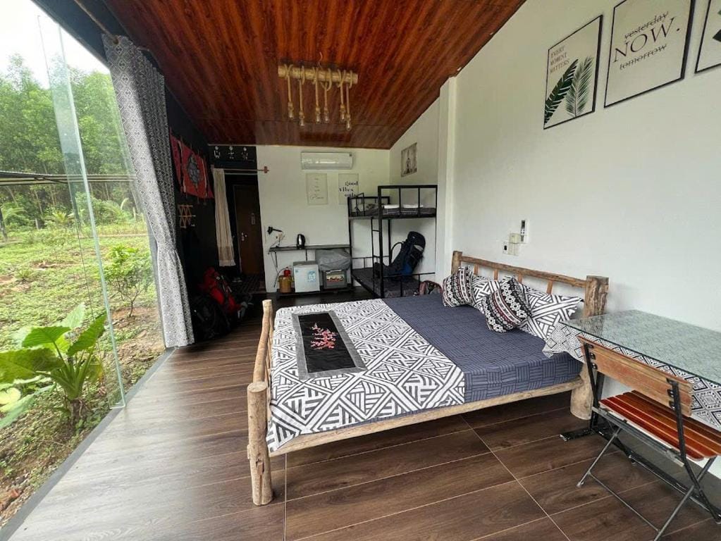Phong Nha Cave Boat Tour Included - Nguyen Shack — 2