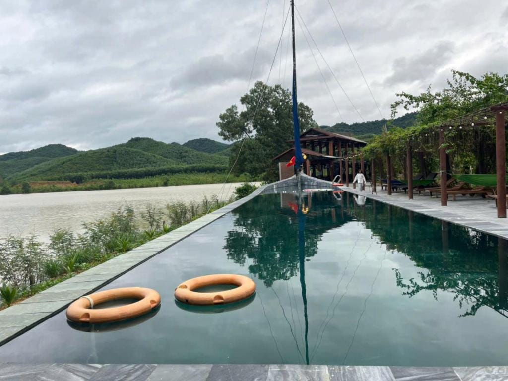 Phong Nha Cave Boat Tour Included - Nguyen Shack — 4