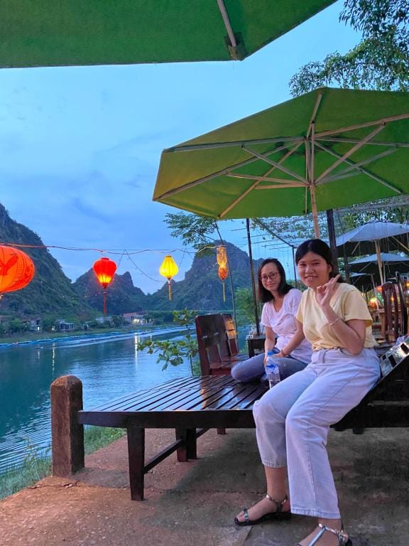 Son Doong Riverside — 5