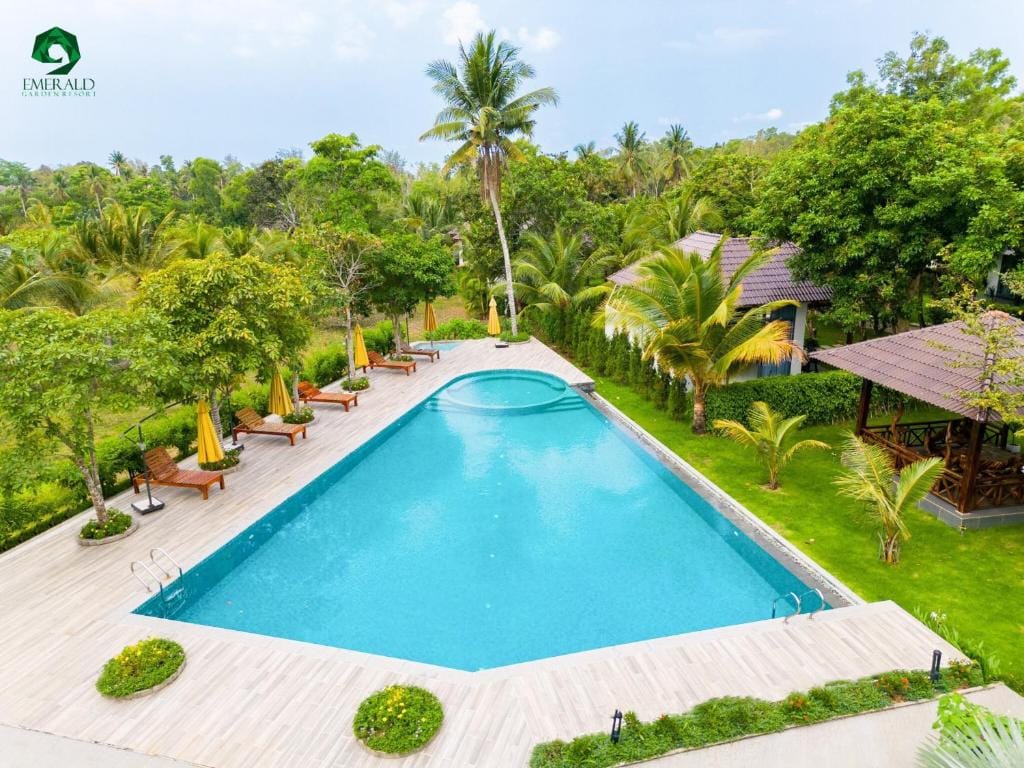 Emerald Garden Retreat — 3