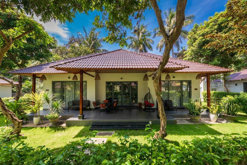 Emerald Garden Retreat — 5