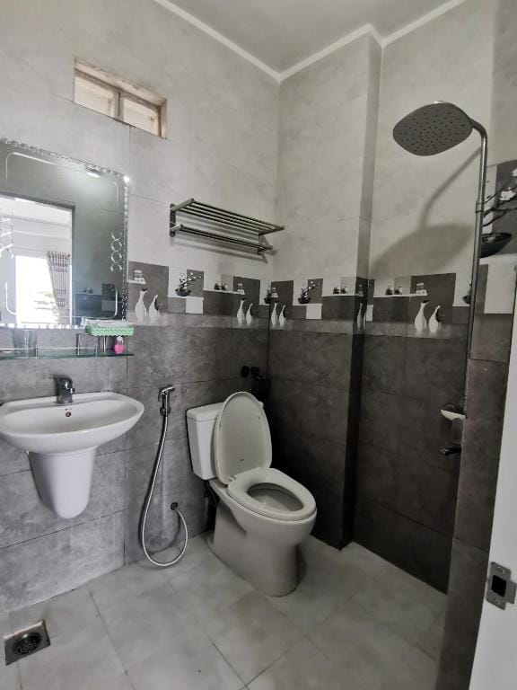 Hotel Vi-vu nhìn ra biển — 3