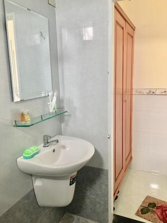 Triệu Hoàng Hotel — 3