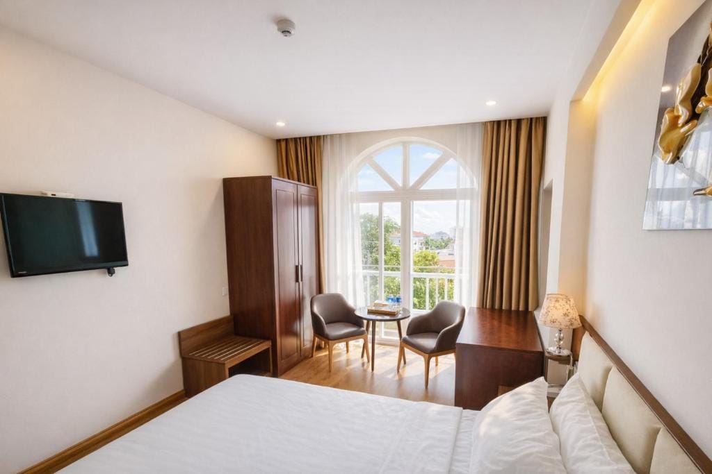 Xavia Hotel Quy Nhơn — 4