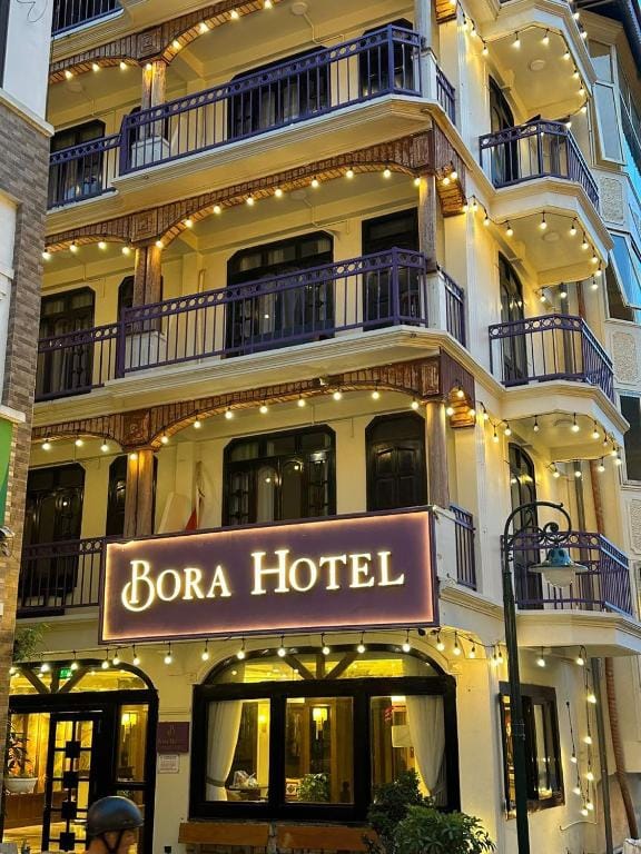 Bora Hotel — 1