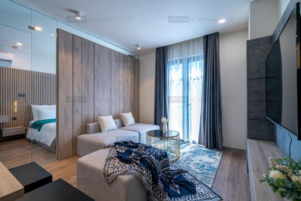 ELITE HOME — 2