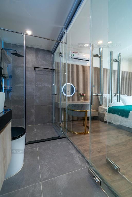 ELITE HOME — 4
