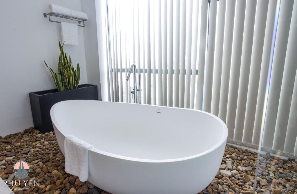 PHÚ YÊN EVERYDAY HOTEL — 5