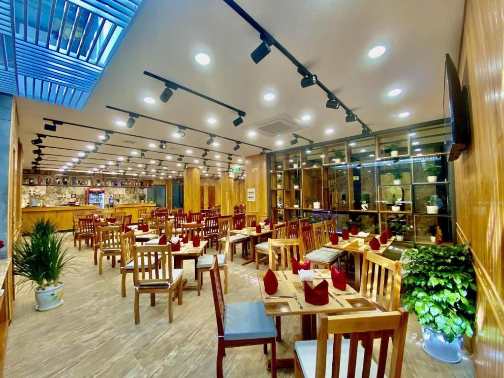 Royal Khanh Hotel — 3