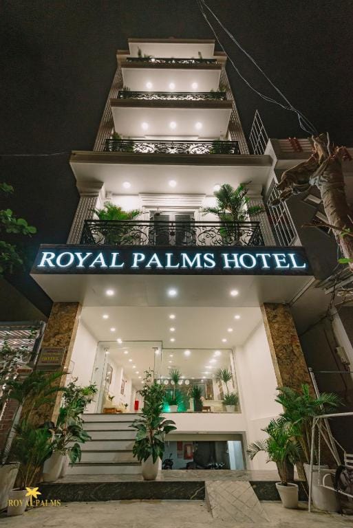Royal Palms Hotel — 1