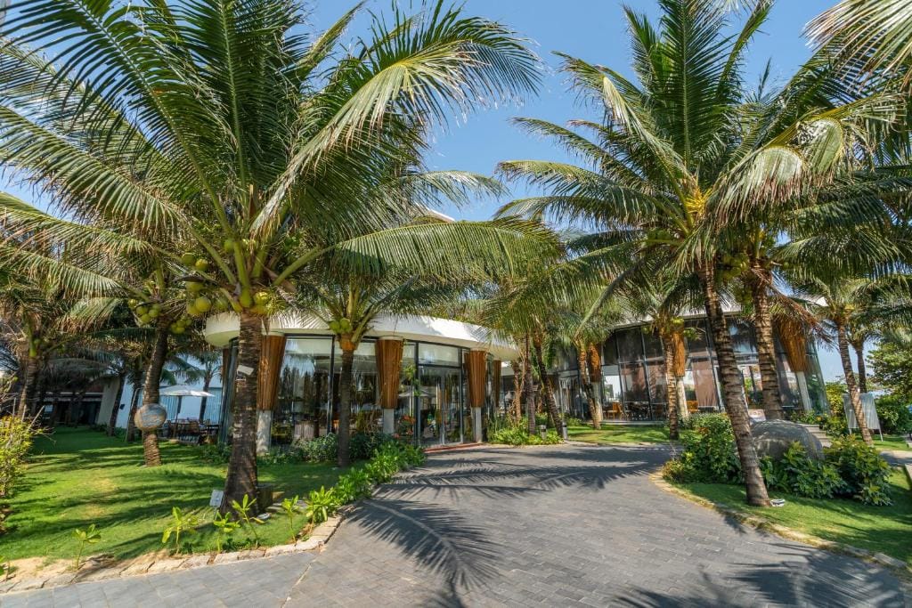 Sala Tuy Hoa Beach Hotel — 5