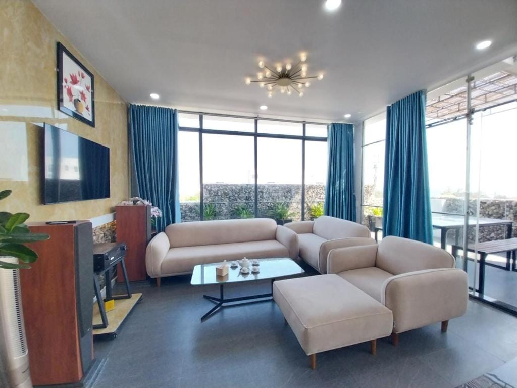 Santini Hotel — 4