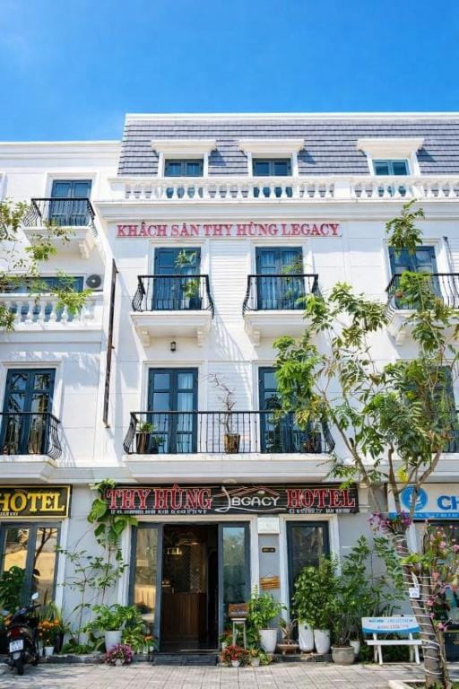 Thy Hung legacy hotel — 1