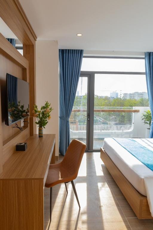 Yen Hotel — 2