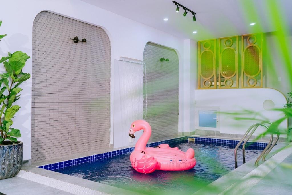 Chingu Boutique Vung Tau — 4