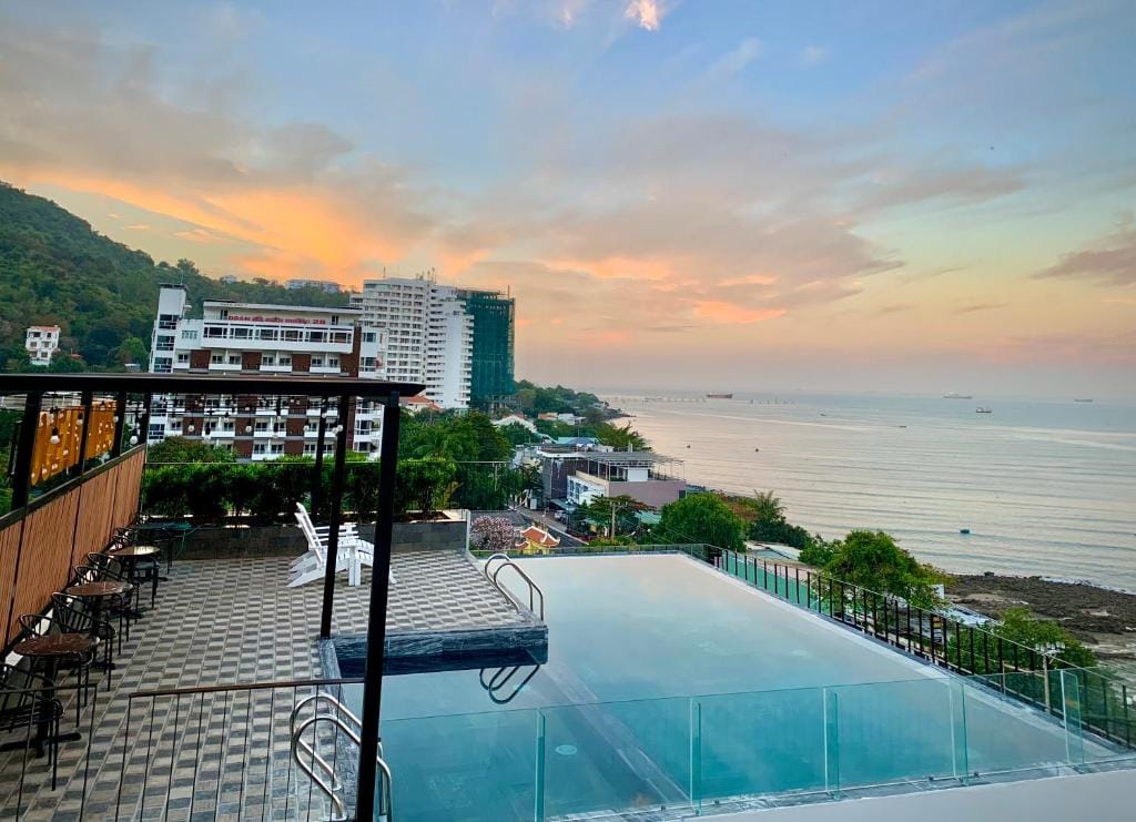 Fati Boutique Hotel & Apartment — 4