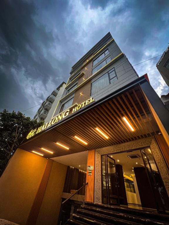Hải Long Hotel 1 — 3