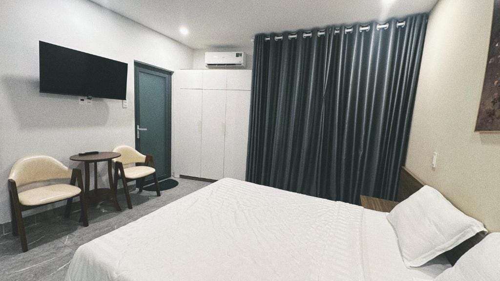 Sweet Home gần bãi sau — 4